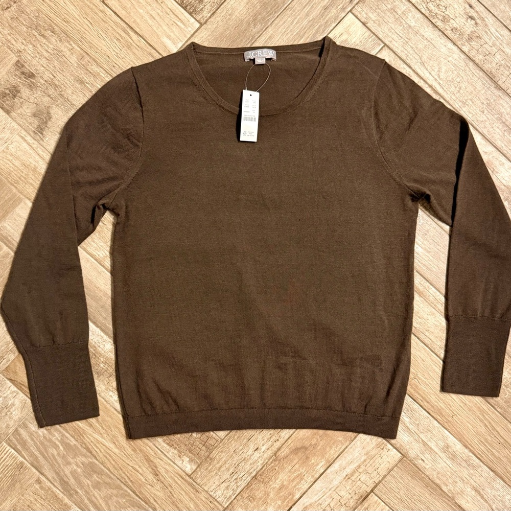 **** SOLD*****J. Crew 100% merino wool lightweight sweater. New with Tags